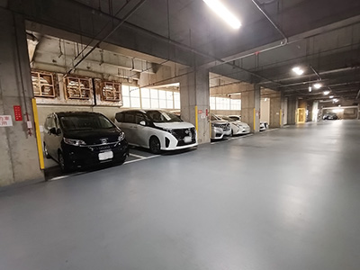 兵庫県神戸市東灘区住吉駅前駐車場（KiLaLa住吉駐車場）を紹介します。広々とした平面駐車場をご利用いただけます。