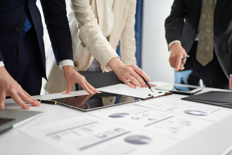 新明和商事株式会社は、組織の活性化と生産性向上を目指す若手を応援します。